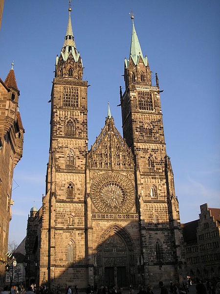 File:Lorenzkirche Nuernberg March 2007 005.jpg