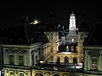 La cour d'honneur vue depuis l'Opéra.