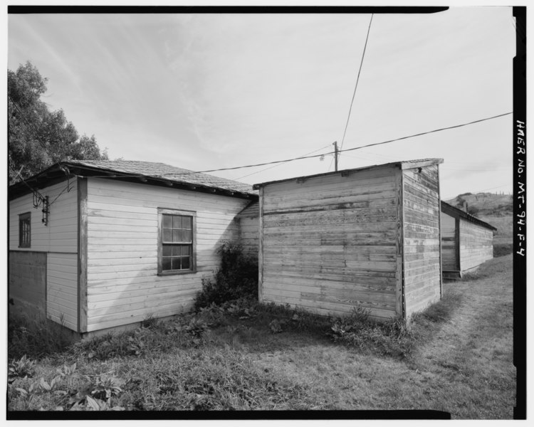 File:MECHANIC'S GARAGE. SOUTHWEST CORNER, AND WEST AND SOUTH SIDES OF ADDITION. VIEW TO NORTHEAST. - Holter Hydroelectric Facility, Mechanic's Garage, End of Holter Dam Road, Wolf HAER MONT,25-WOCRE.V,1F-4.tif
