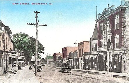 Main Street looking north, circa 1910