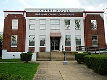 Marshall County courthouse in Albertville. Marshall County, Alabama Courthouse.JPG