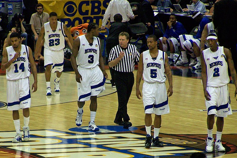 File:Memphis players at 2008 Final Four.jpg