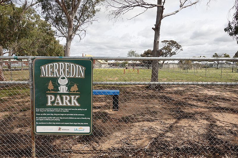 File:Merredin dog park.jpg