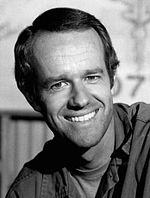 Mike Farrell MASH 1975.JPG