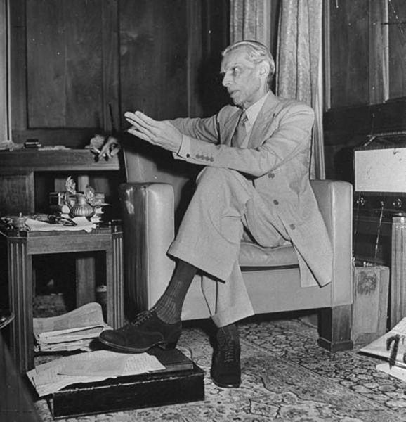 File:Mohammed Ali Jinnah smoking.jpg