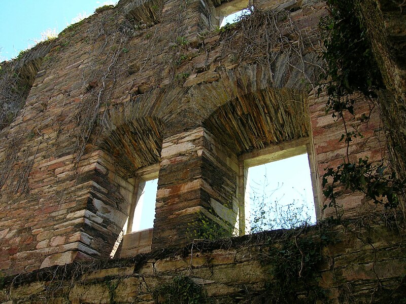 File:Monasterio de San Pedro de Montes de Valdueza (854060786).jpg