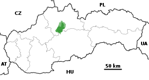 Localització del parc a Eslovàquia, en verd clar la zona perifèrica.