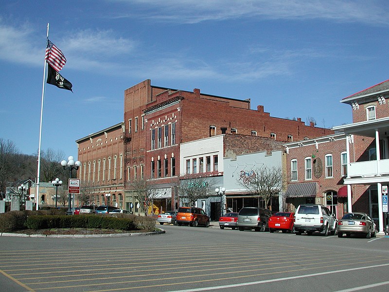 File:Nelsonville Square-1.jpg