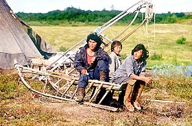 Nenets people near Dudinka (Ru200008050079).jpg
