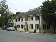 Niagara lodge 2, built in 1816 Niagara lodge 2 building.jpg