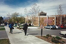 Attendees walking to breakout sessions being held in the University of Utah's Francis Armstrong Madsen Building during BrainShare '95 Novell BrainShare walking to FAMB 1995.jpg