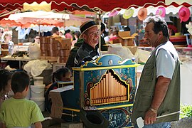 Orgue de Barbarie au marché d'Orange