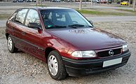 Opel Astra femdørs (1994–1998)