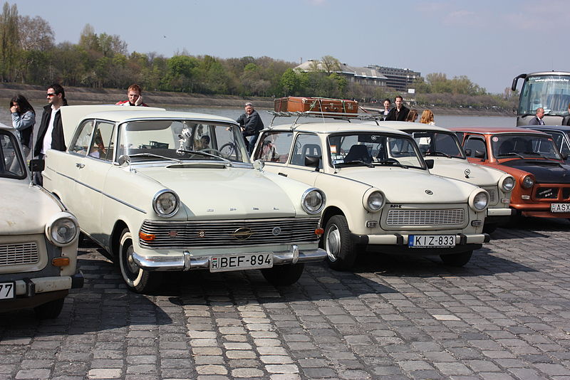 File:Opel Rekord P2 and Trabant 601 Universal.jpg