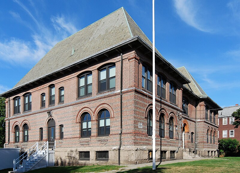 File:Osborn School Fall River.jpg