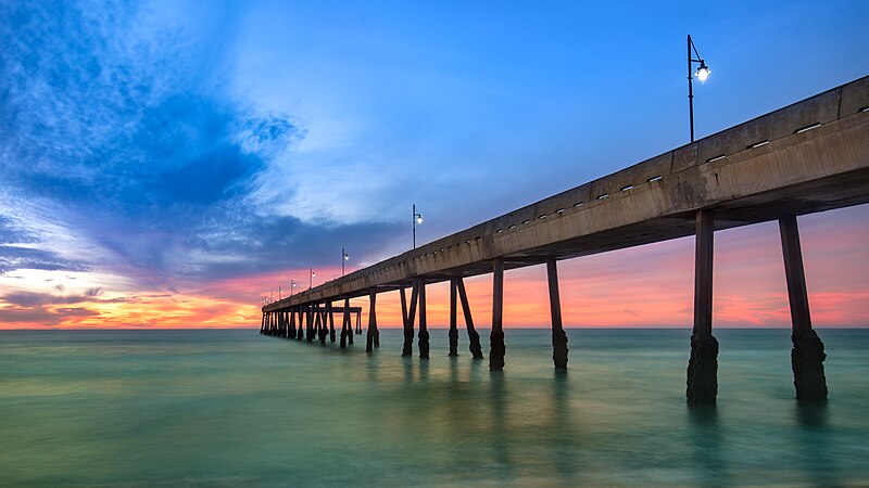 File:Pacifica Pier (January 1, 2018) - "Walker".jpg