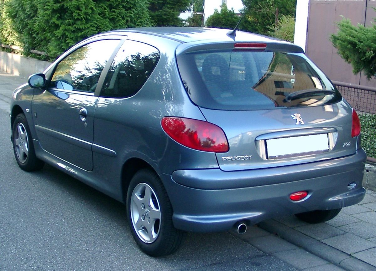 File:Peugeot 206 front.jpg - Wikimedia Commons