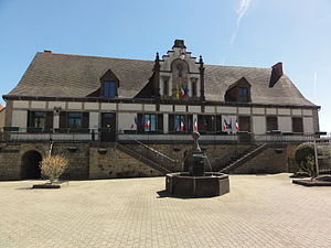 Pionsat (Puy-de-Dôme) mairie.JPG