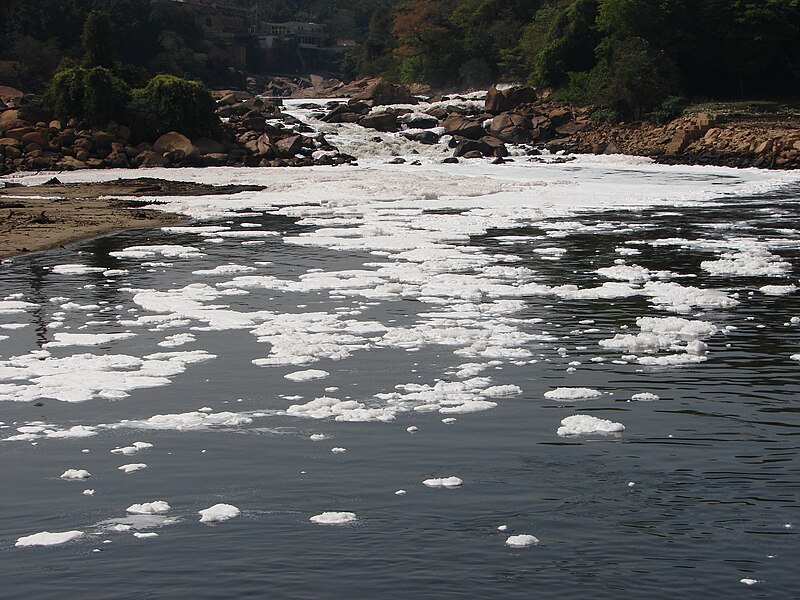 Pollution Tiete river