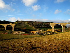 Le viaduc effondré sur le tronçon Niscemi-Caltagirone.