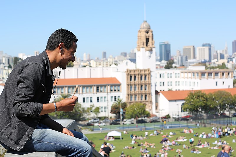 File:Pot smoking man in Dolores Park (San Francisco) (TK).JPG