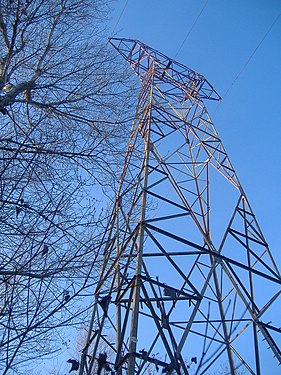 Pylône de ligne à haute tension, France