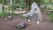 Miniatuur voor Bestand:Raadi cemetery in Tartu on May 14th, 2015 12.JPG