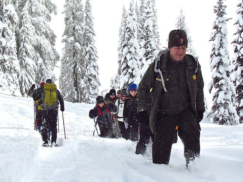 File:Ranger Guided Snowshoe Walks (2014-03-04).jpg