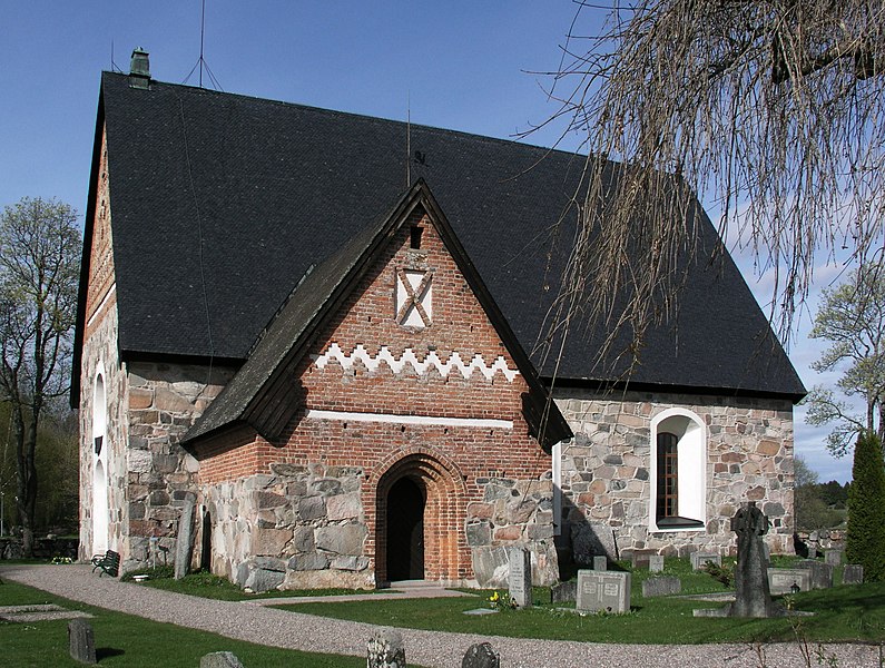 File:Rimbo kyrka view02.jpg