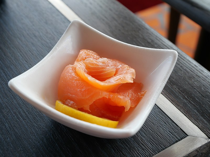 File:Rose smoked salmon.jpg