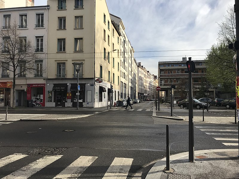 File:Rue Bancel (Lyon) en avril 2018 (3).JPG