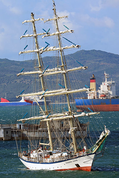 File:SY Fryderyk Chopin in Gibraltar Harbour.jpg