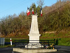 El monument als morts a la guerra.