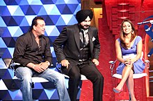 Sidhu (center) on Extraaa Innings T20 during IPL 2012 with Isa Guha (right) and guest Sanjay Dutt (left) Sanjay Dutt,Navjot Singh Siddhu, Shibani Dandekar on DLF IPL Extraaa Innings show (3).jpg