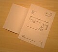 Schnellaktendeckel: Blatt DIN A4 Kopierpapier geöffnet mit Einlage