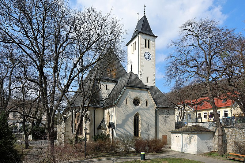 File:Sievering (Wien) - Kirche St. Severin (1).JPG