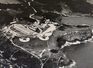 St. David's Battery, Bermuda in 1942, with two 9.2" (left) and two 6" guns
