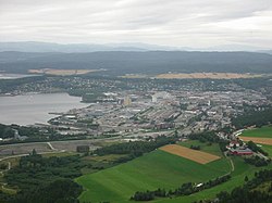 Steinkjer i østenden af Beitstadfjorden.