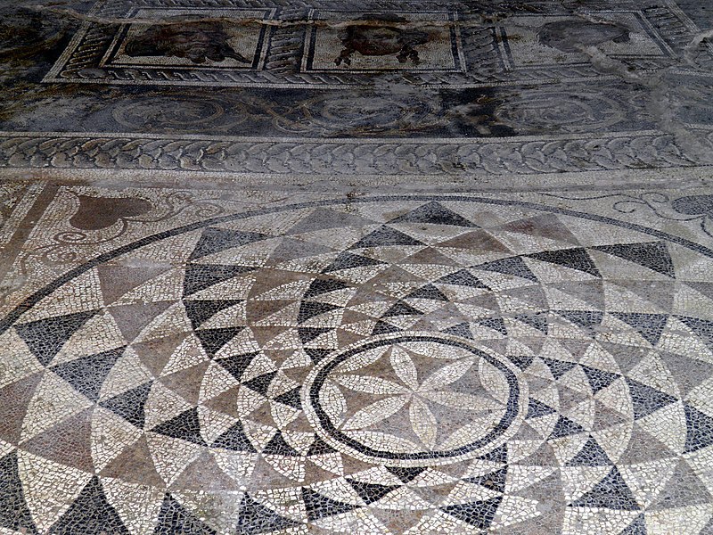 File:The mosaic of the banquet room in the Villa of Dionysos, Ancient Dion (6952451126).jpg