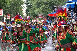 Danza Tinkus en el Carnaval de Oruro de 2010