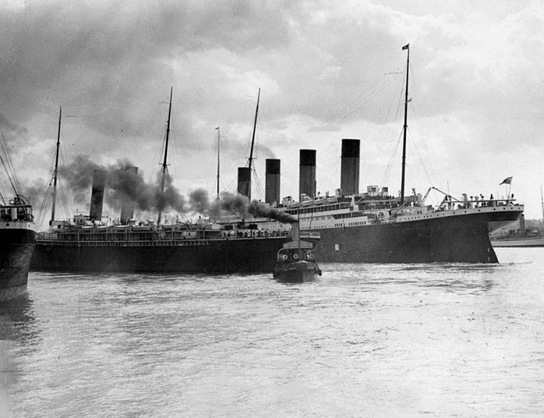 File:Titanic at Southamton.jpg