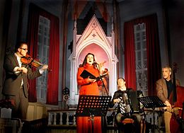 Ola Kvernberg, Ingeborg Hungnes, Stian Carstensen and Terje Venaas perform 'Toner fra Romsdal' at Vågøy church 2006.