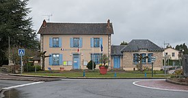 Town hall of Chaptelat (1).jpg