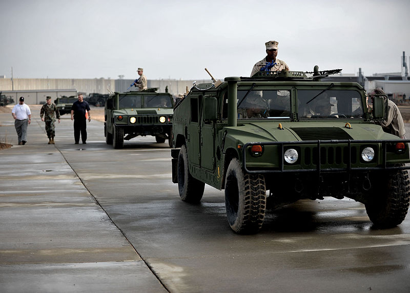 File:US Navy 100121-N-6889J-010 Seabees assigned to Naval Mobile Construction Battalion (NMCB) 133 conduct five-meter and twenty-five-meter checks around their vehicles at Naval Construction Battalion Center Gulfport, Miss.jpg