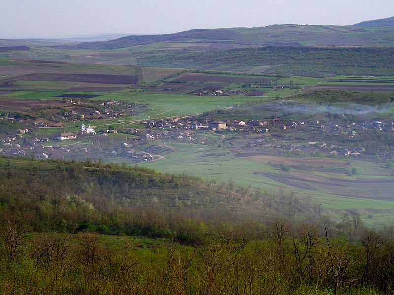 File:Unnamed Road, Slobozia-Măgura, Moldova - panoramio (8).jpg