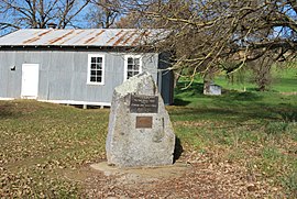 UpperTowongWarMemorial.JPG