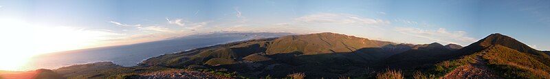 File:Valencia peak ridge (sunset) - panoramio.jpg