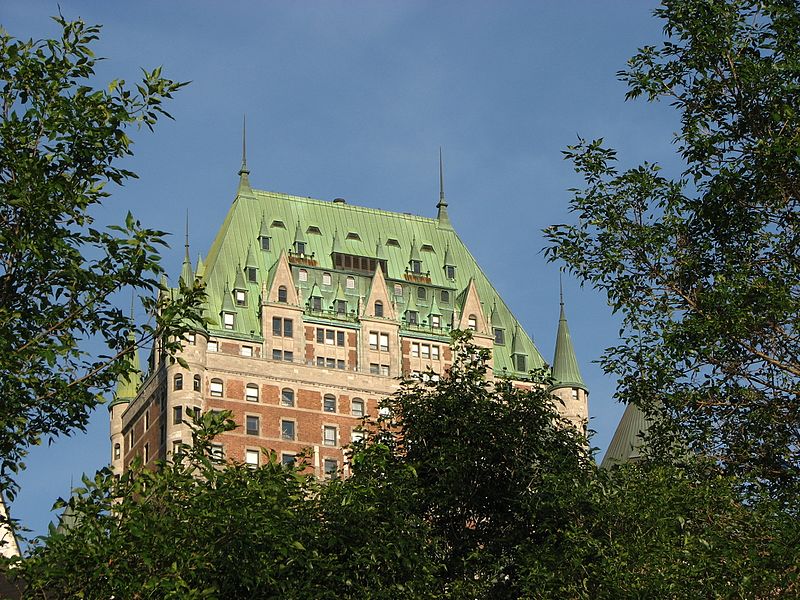 File:Vieux Québec, les Pignons du Chateau Frontenac - panoramio.jpg