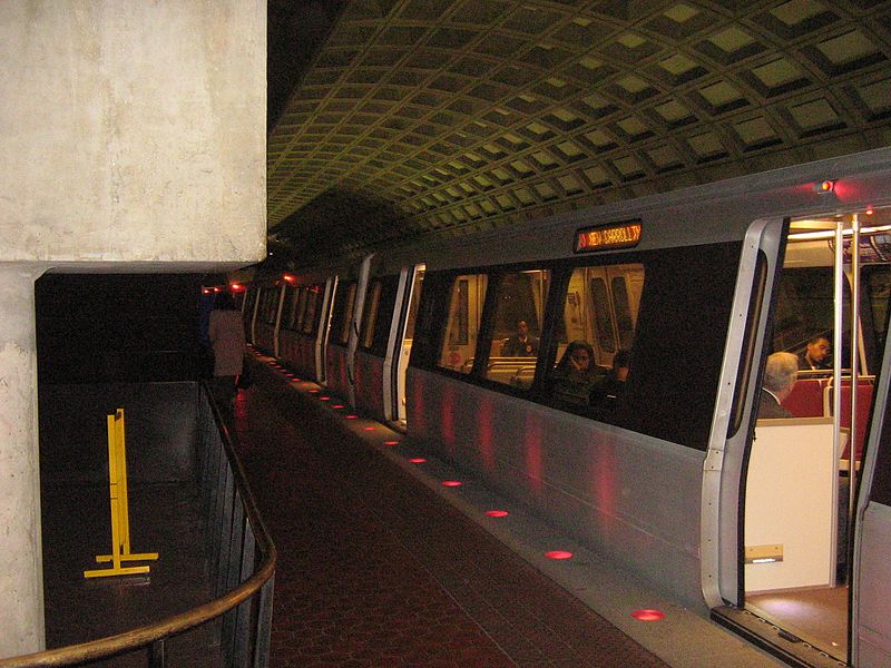 File:Washinghton Metro (2082204813).jpg