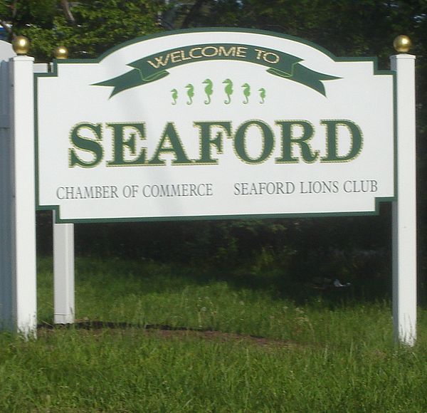 A Seaford welcome sign.